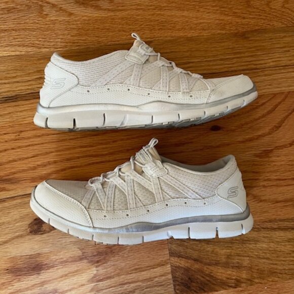 SKECHERS | White Sneakers for Women Size 6.5 - Picture 4 of 9